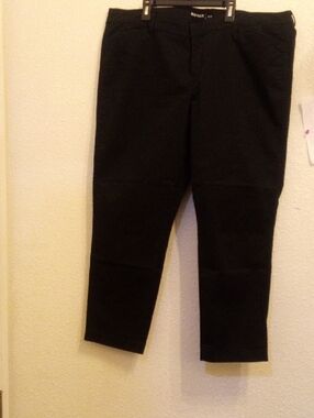 Old Navy Black Chino Pants - Slim Fit